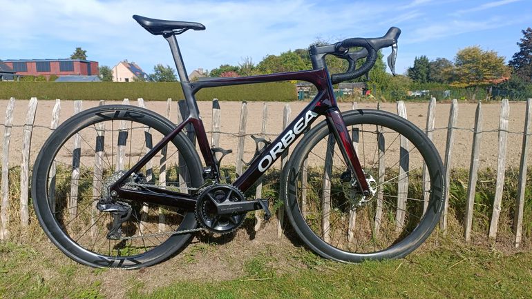 Used Orbea Orca Shimano Ultegra Di2 2024 Road & Gravel, Red — image 1 of 10