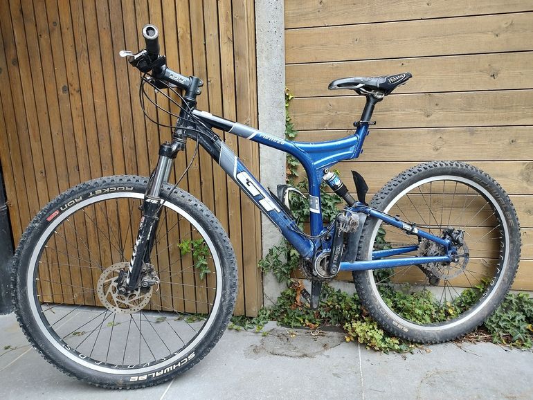 Used GT IDrive 2.0 2003 Mountainbike, Blue, 26 — image 2 of 12