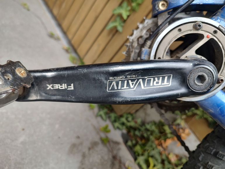 Used GT IDrive 2.0 2003 Mountainbike, Blue, 26 — image 10 of 12