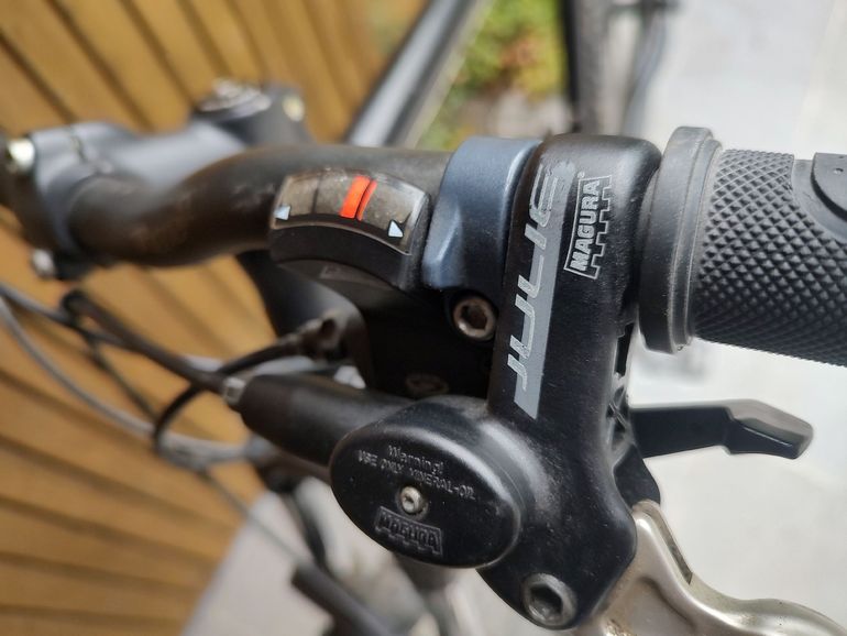 Aluminum 2010 Mountainbike usato, Nero — immagine 7 di 9