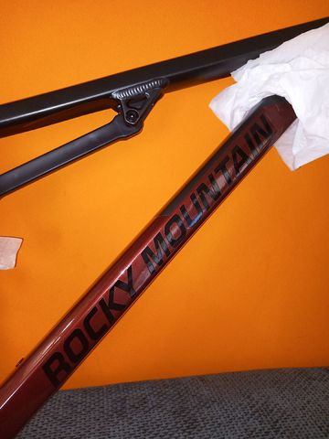 Brugt Rocky Mountain Altitude Alloy 70 Coil 2023 Frameset 2023 Mountainbike — billede 2 af 9