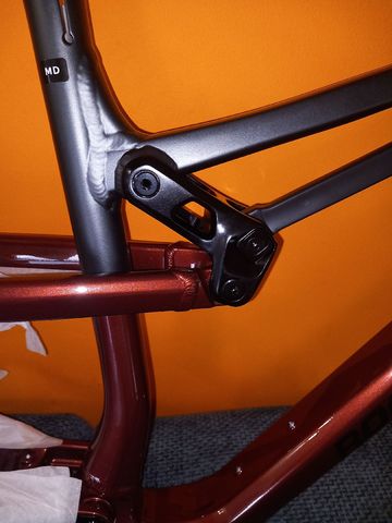 Brugt Rocky Mountain Altitude Alloy 70 Coil 2023 Frameset 2023 Mountainbike — billede 3 af 9