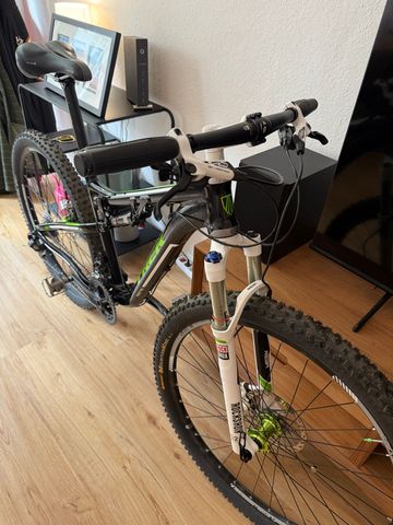 Used Trek Superfly 100 AL 2013 2013 Mountainbike, Black, 29 — image 3 of 14