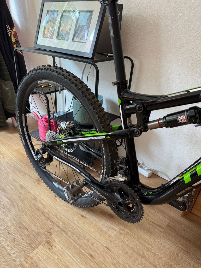 Used Trek Superfly 100 AL 2013 2013 Mountainbike, Black, 29 — image 2 of 14