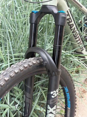 Used Transition Sentinel Other 2023 Mountainbike, Grün, 29 — image 7 of 8