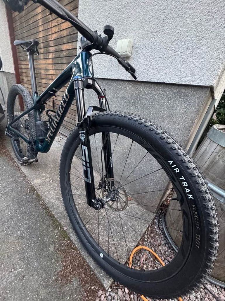 Specialized Epic WC PRO (2024) 2024 Mountainbike usato, Verde — immagine 4 di 4
