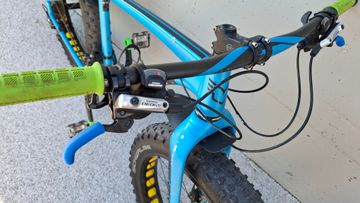 Gebrauchtes Felt DD30 Shimano Deore 2016 Mountainbike, Blau — Bild 5 von 6