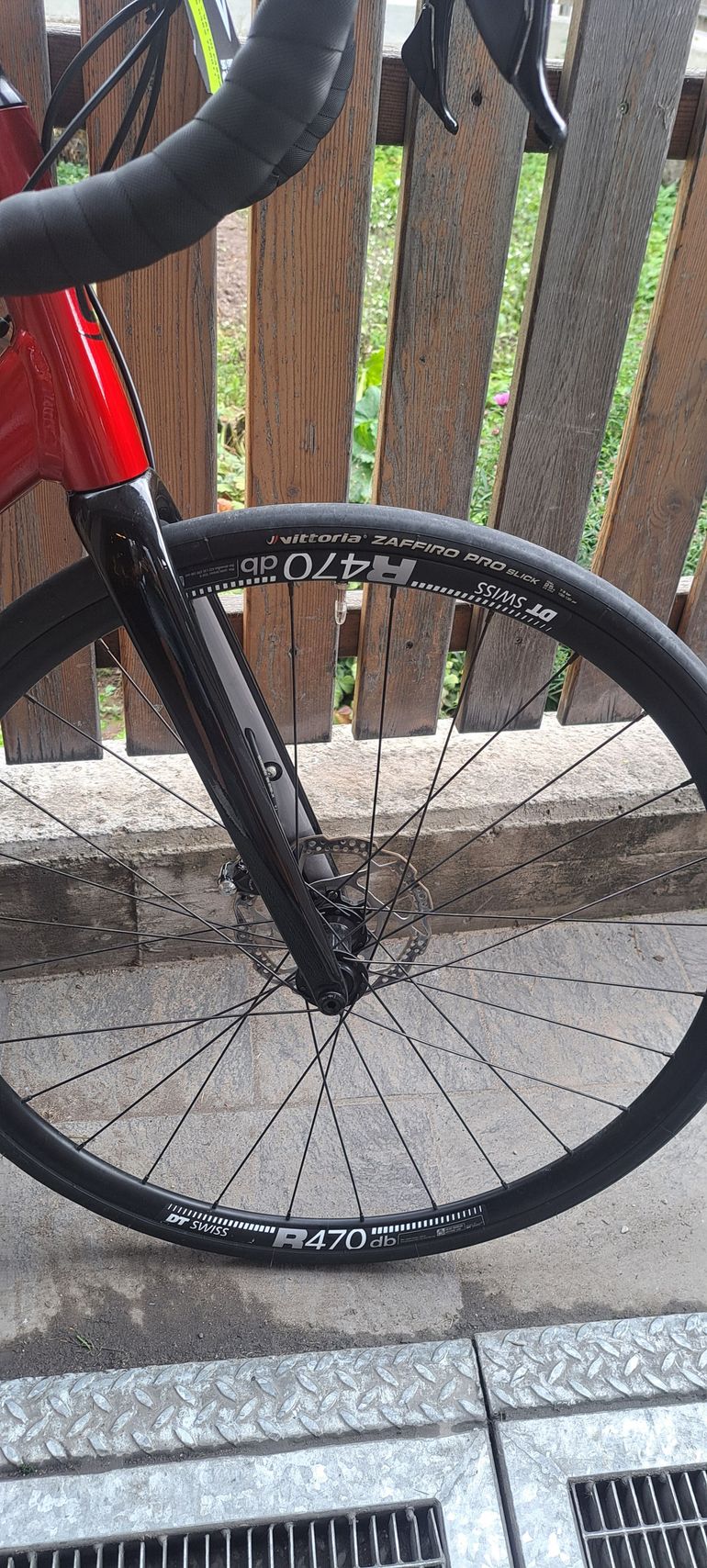 Used Cannondale CAAD13 Women's Disc 105 2024 2024 Road & Gravel, Rojo — image 4 of 4