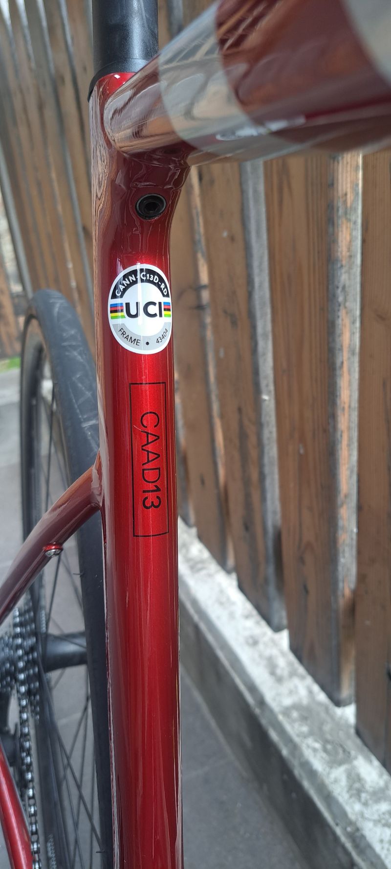 Cannondale CAAD13 105 2024 2024 Road & Gravel de segunda mano, Rojo — imagen 2 de 4