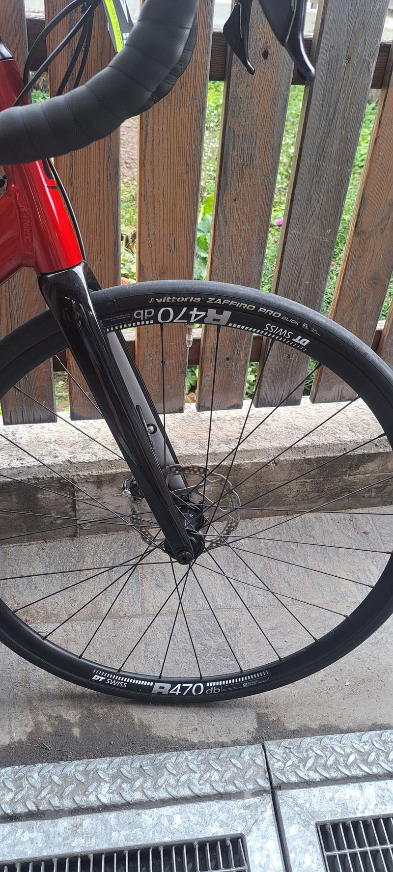 Cannondale CAAD13 105 2024 2024 Road & Gravel d'occasion — image 4 sur 4