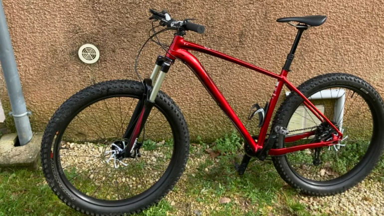 Used Specialized Fuse SRAM X5 2017 Mountainbike, Red, Other — image 2 of 3