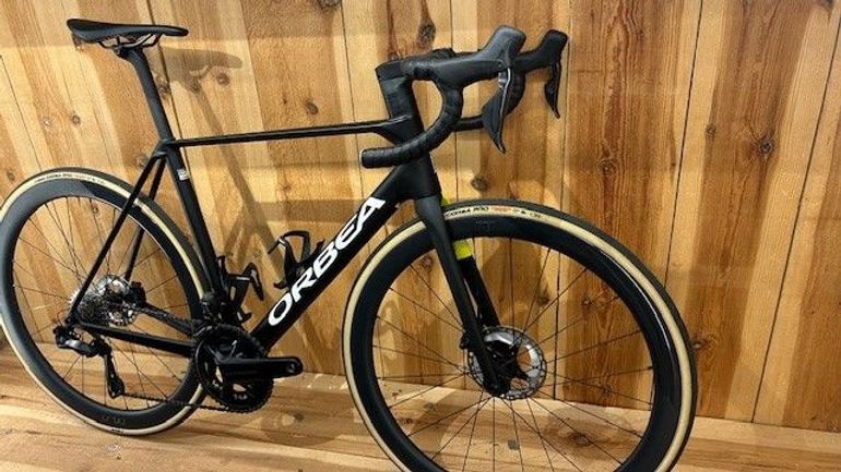 Used Orbea ORCA M20iLTD PWR 2024 2024 Road & Gravel — image 3 of 4