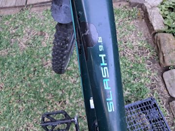 Trek Slash 9.8 2019 2019 Mountainbike d'occasion — image 10 sur 10