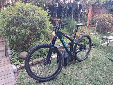 Trek Slash 9.8 2019 2019 Mountainbike d'occasion — image 1 sur 10