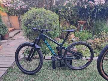 Trek Slash 9.8 2019 2019 Mountainbike d'occasion — image 2 sur 10