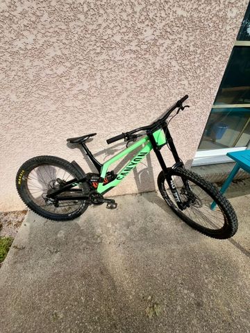 Used Canyon Sender CFR FMD 2021 2021 Mountainbike, Green, 29, 27.5 — image 1 of 3