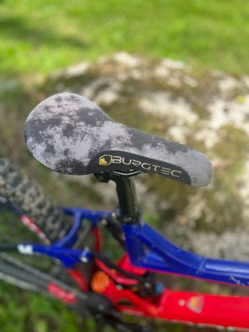 Used Mondraker Summum Pro 2020 2020 Mountainbike, Red — image 7 of 15