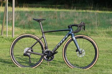 Scott Addict RC Pro 2023 2023 Road & Gravel d'occasion — image 1 sur 5