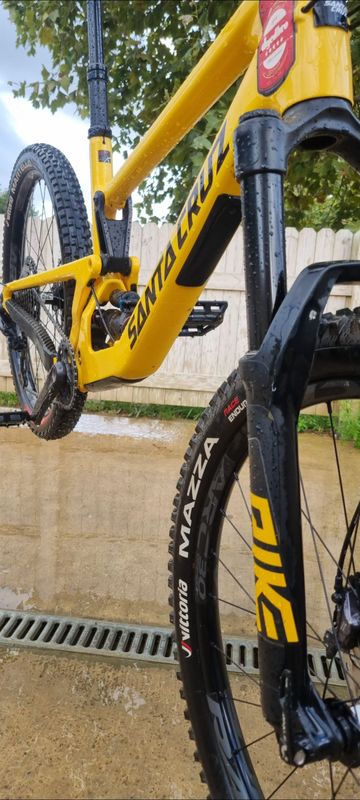 Used Santa Cruz 5010 Shimano XTR 2022 Mountainbike, Black — image 3 of 4