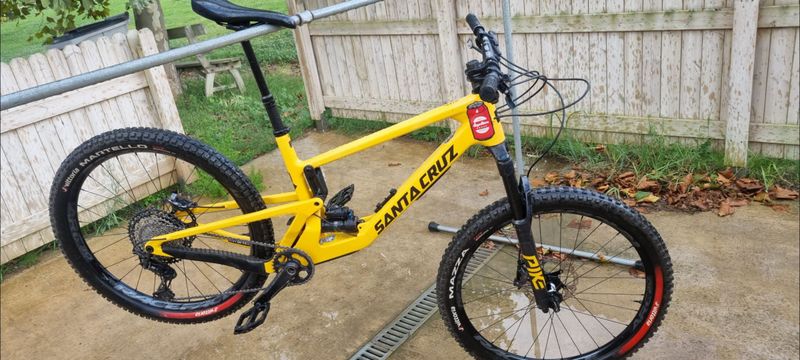Used Santa Cruz 5010 Shimano XTR 2022 Mountainbike, Black — image 1 of 4