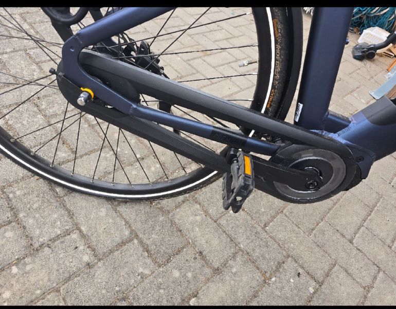 QWIC Premium I MN7 + 2024 Mountainbike usato, Blu — immagine 3 di 6