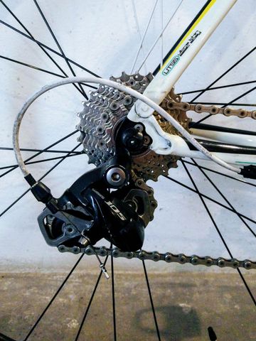 Gebrauchtes Bianchi Sempre 105 2012 2012 Road & Gravel, Weiß — Bild 5 von 11