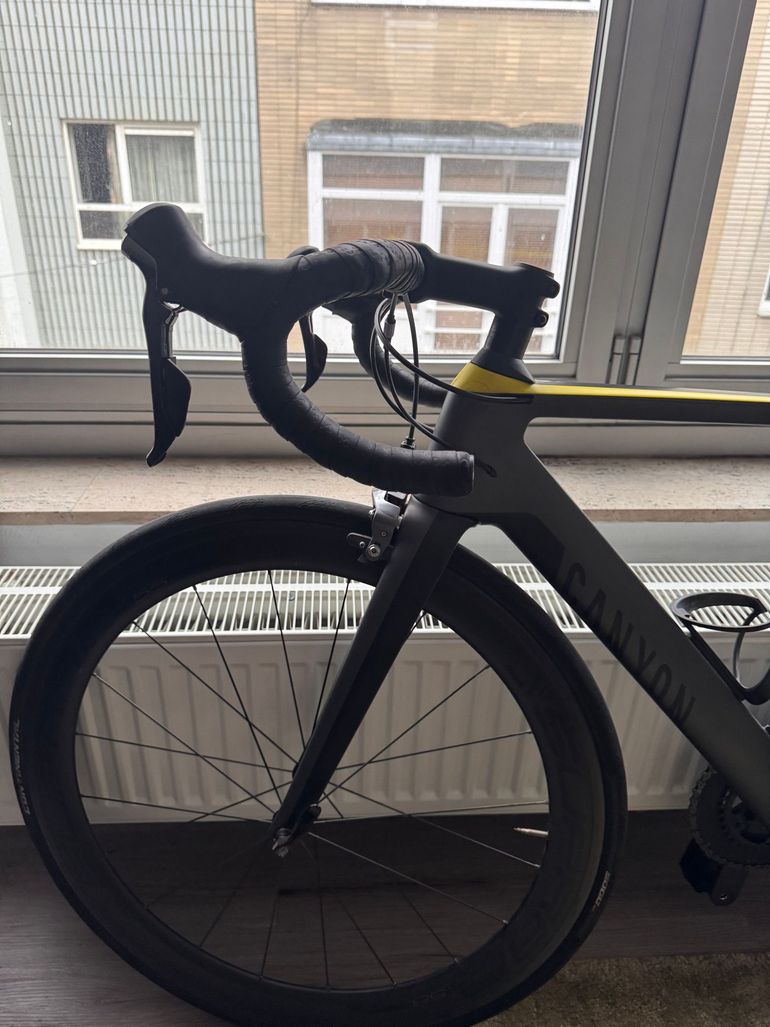 【美品】CANYON Aeroad CF SLX 2017アルテグラdi2 美品】CANYON Aeroad CF SLX 2017アルテグラdi2 - メルカリ