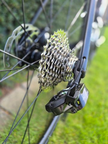 Used BMC Teammachine Shimano 105 Di2 2024 Road & Gravel, Black — image 6 of 7