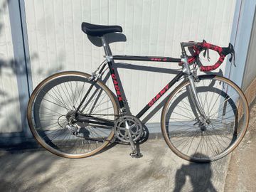 Used Giant Cadex 2000 Road & Gravel, Black — image 1 of 6