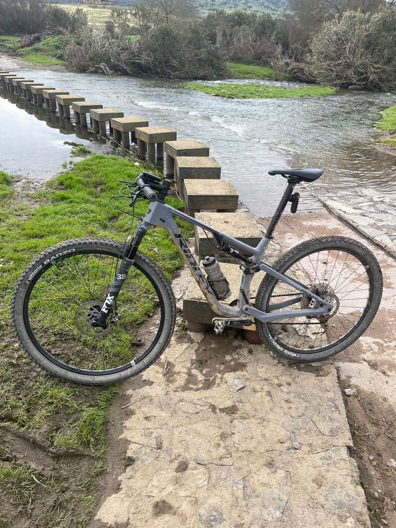 Used Ridley Raft Shimano SLX 2025 Mountainbike, Light Gray — image 3 of 3
