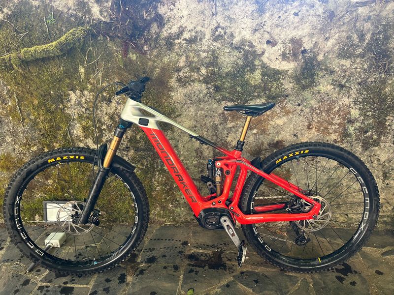 Mondraker Crafty RR 2024 Mountainbike d'occasion — image 3 sur 8