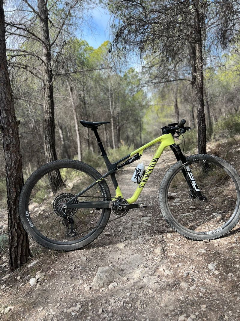 Used Canyon LUX SRAM XX SL Eagle AXS (T-Type) 2025 MTB