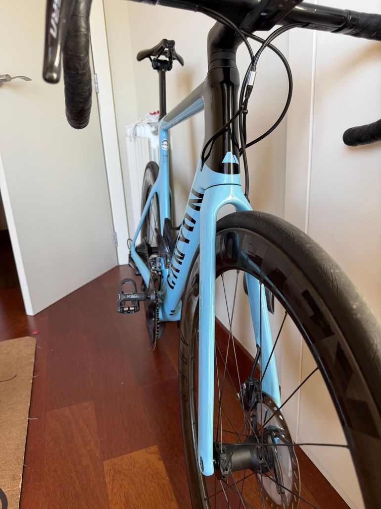 Used Canyon Aeroad CF SL 8 Disc 2022 – € 2.800 | buycycle