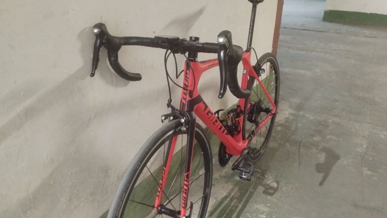 Used Giant Tcr Shimano 105 2018 Road & Gravel, Red — image 2 of 13