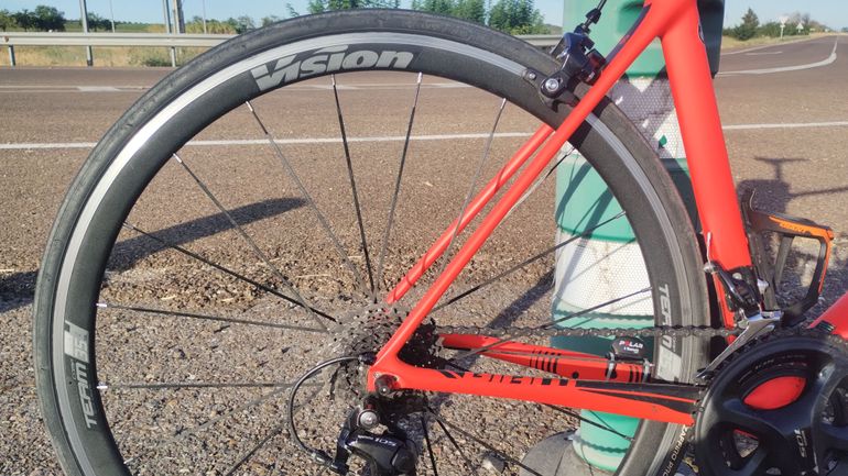 Used Giant Tcr Shimano 105 2018 Road & Gravel, Red — image 8 of 13
