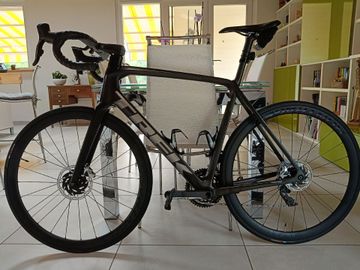 Brugt Trek Emonda SRAM Red eTap AXS 2020 Road & Gravel — billede 2 af 10