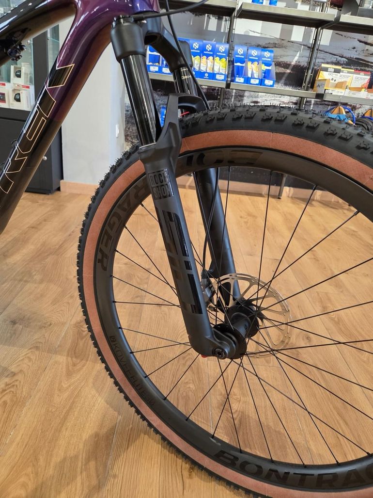 Used Trek Supercaliber SRAM GX Eagle AXS (T-Type) 2025 Mountainbike, Black, 29 — image 4 of 24