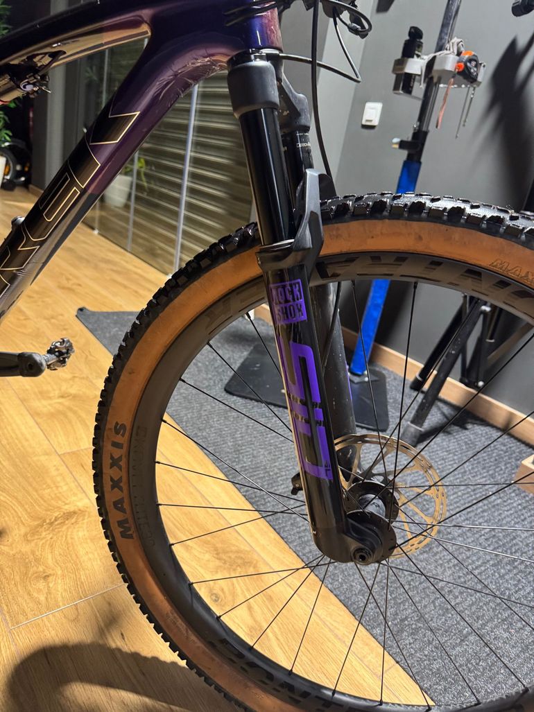 Used Trek Supercaliber SRAM GX Eagle AXS (T-Type) 2025 Mountainbike, Black, 29 — image 22 of 24