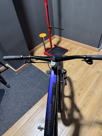Used Trek Supercaliber SRAM GX Eagle AXS (T-Type) 2025 Mountainbike, Black, 29 — image 23 of 24
