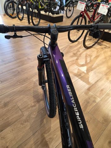 Used Trek Supercaliber SRAM GX Eagle AXS (T-Type) 2025 Mountainbike, Black, 29 — image 3 of 24
