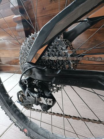 Brugt Devinci Troy Full Carbon 2021 2021 Mountainbike — billede 2 af 4