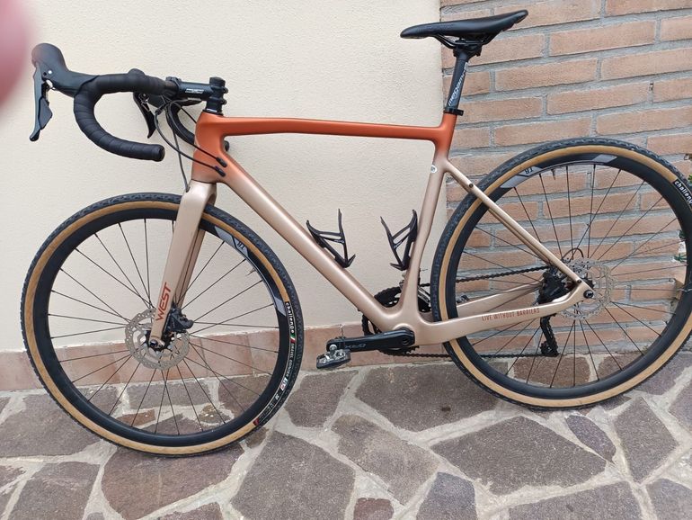 Used Megamo West Shimano 600 2022 Road & Gravel, Orange — image 2 of 3