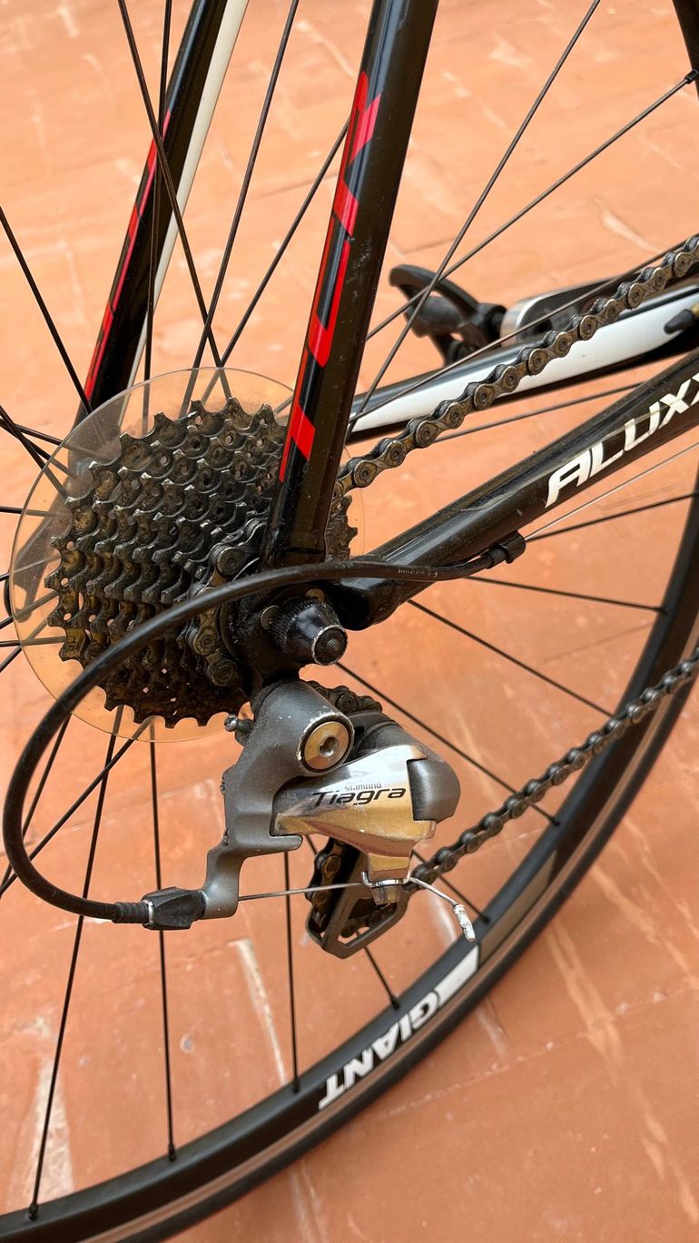 Used Giant TCR 2 2014 2014 Road & Gravel — image 3 of 8