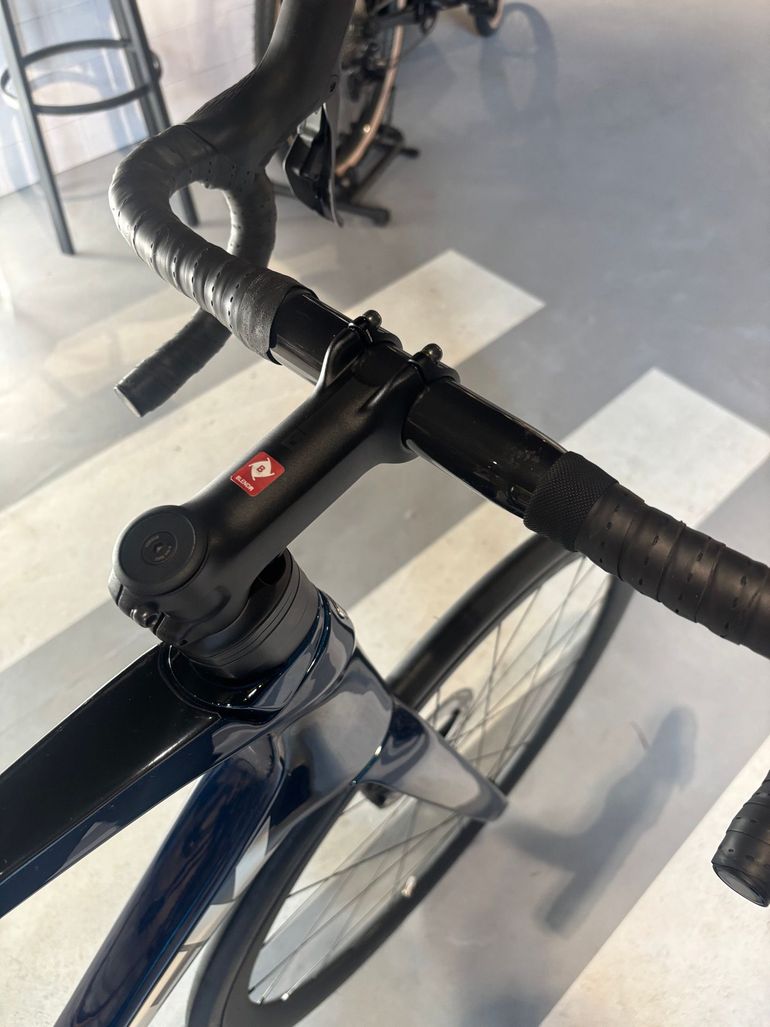 Used Trek Émonda SL 7 2023 2023 Road & Gravel — image 4 of 6
