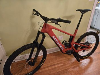 Used Santa Cruz Heckler Other 2024 Mountainbike, Red — image 4 of 7