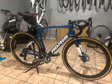 Tweedehands Adris Le Sous Bois 2024 Road & Gravel — afbeelding 1 van 3