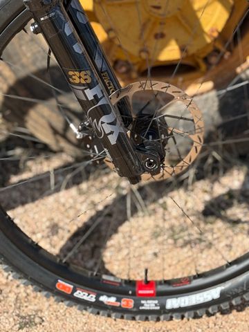Brugt Santa Cruz Bullit SRAM X01 Eagle AXS 2025 Mountainbike — billede 5 af 8