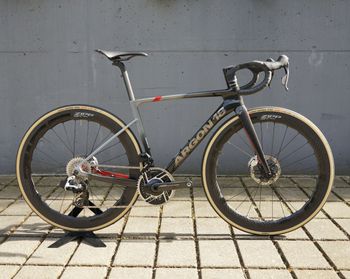 Argon 18, SUM Pro SRAM Red 2025