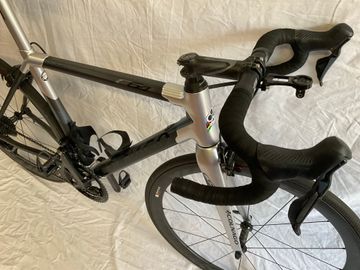 Używany Colnago C64 Carbon 2021 Road & Gravel — zdjęcie 9 z 17