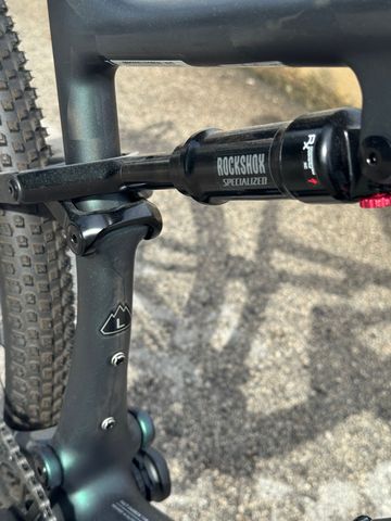Używany Specialized Epic Comp 2022 2022 Mountainbike — zdjęcie 9 z 9